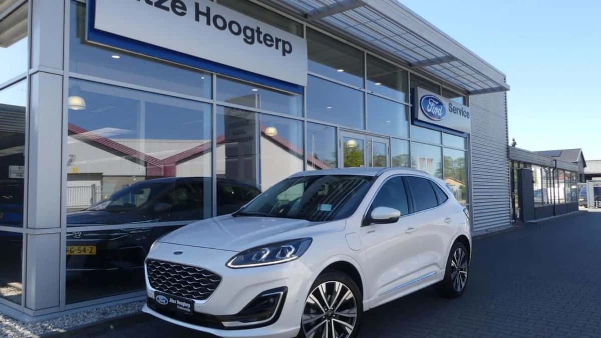 Ford Kuga (2022) — foto 1