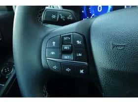 Ford Kuga (2022) thumbnail 25