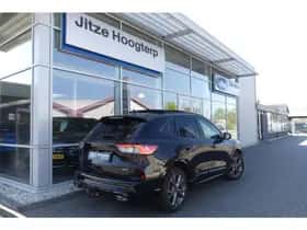 Ford Kuga (2022) thumbnail 2
