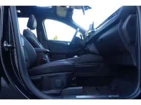 Ford Kuga (2022) thumbnail 23