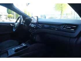 Ford Kuga (2022) thumbnail 24
