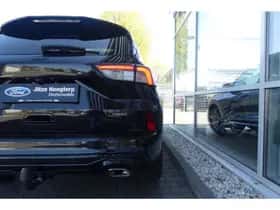 Ford Kuga (2022) thumbnail 4