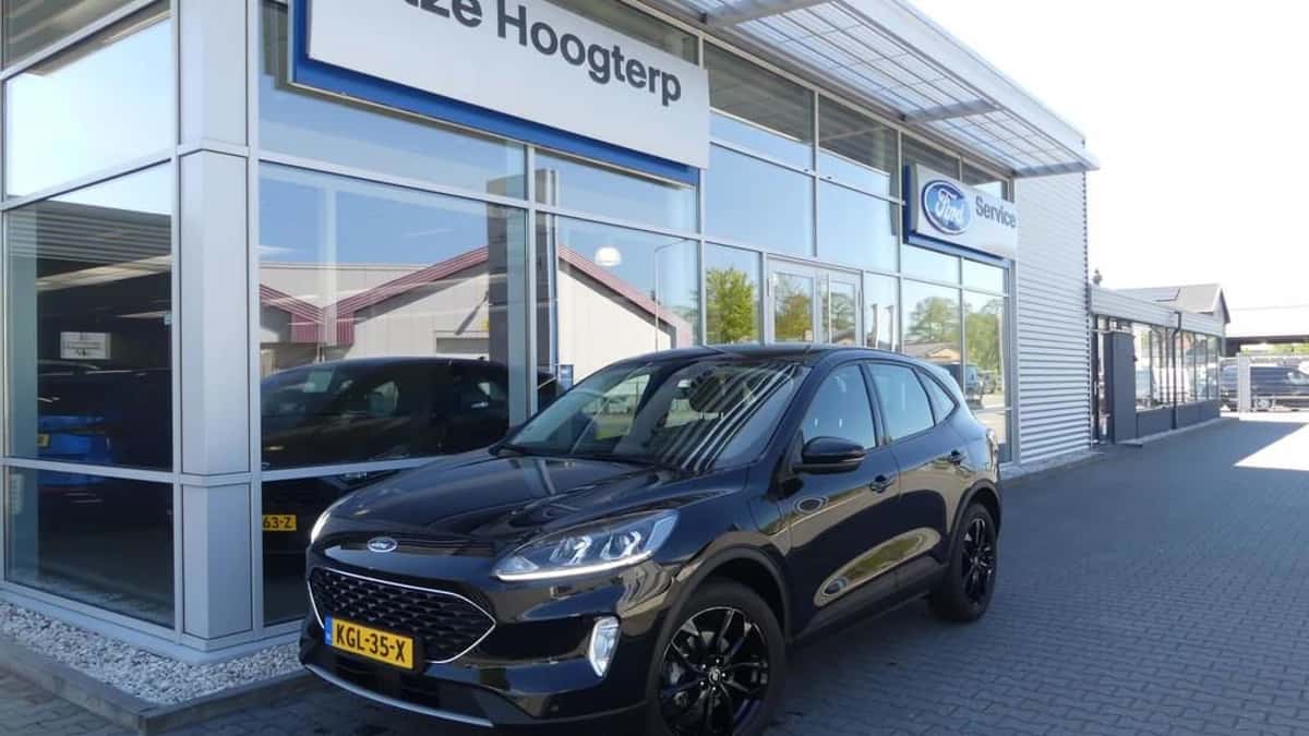 Ford Kuga (2022) — foto 1