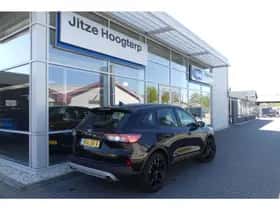 Ford Kuga (2022) thumbnail 2