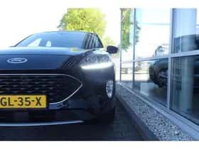 Ford Kuga (2022) thumbnail 3