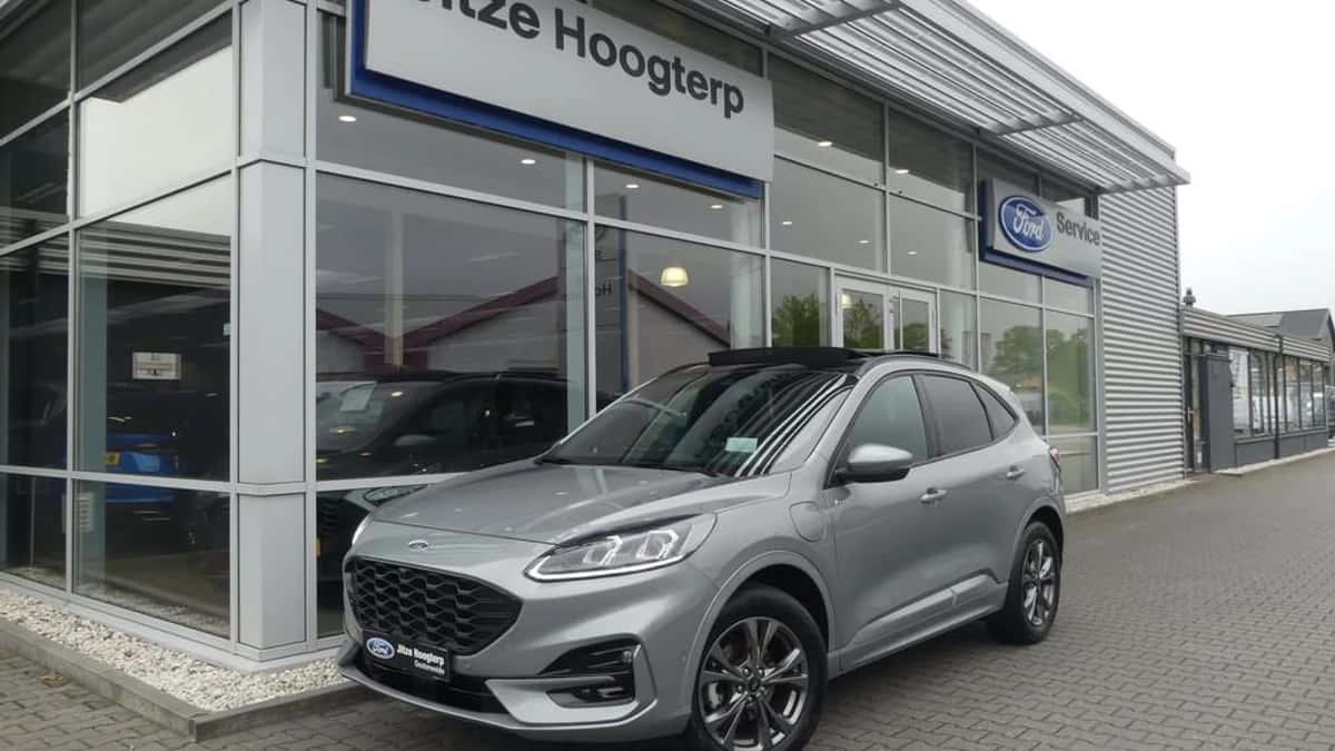 Ford Kuga (2022) — foto 1