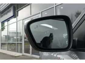 Ford Kuga (2022) thumbnail 17