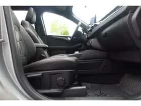 Ford Kuga (2022) thumbnail 24