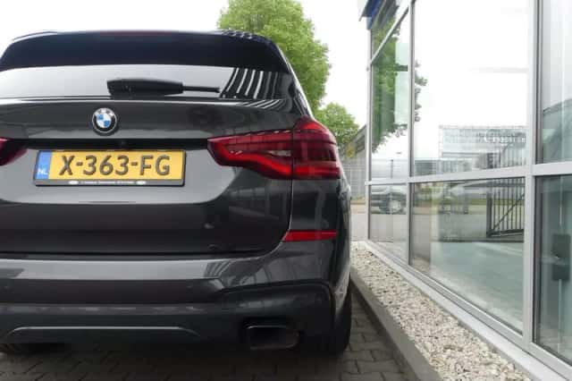 BMW X3 (2018) thumbnail 4