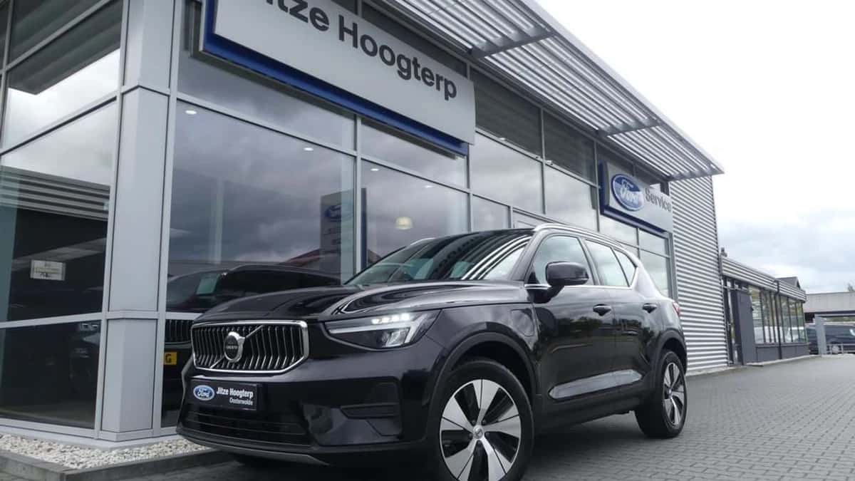 Volvo XC40 (2022) — foto 1