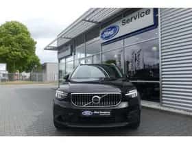 Volvo XC40 (2022) thumbnail 11