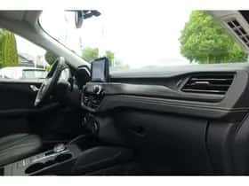 Ford Kuga (2022) thumbnail 25