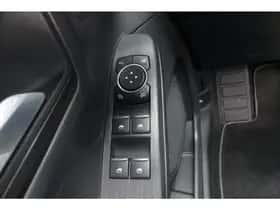 Ford Kuga (2022) thumbnail 42