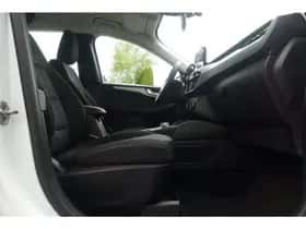 Ford Kuga (2022) thumbnail 17