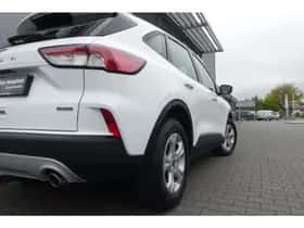 Ford Kuga (2022) thumbnail 26
