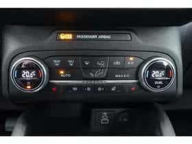 Ford Kuga (2022) thumbnail 27