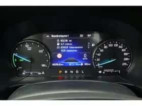 Ford Kuga (2022) thumbnail 9