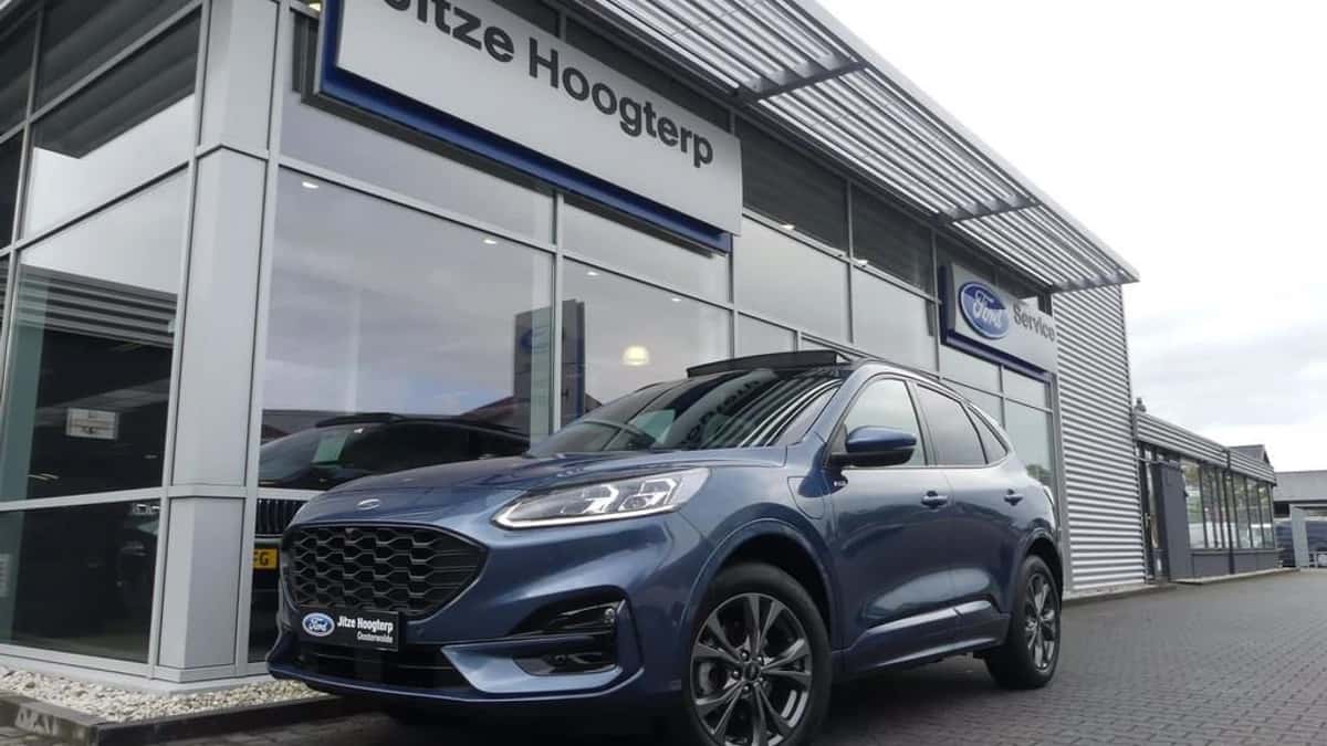 Ford Kuga (2022) — foto 1