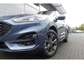 Ford Kuga (2022) thumbnail 31