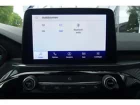 Ford Kuga (2022) thumbnail 36