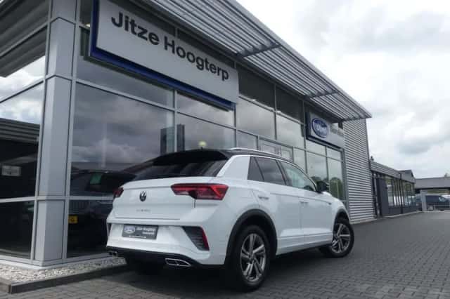 Volkswagen T-Roc (2022) thumbnail 2