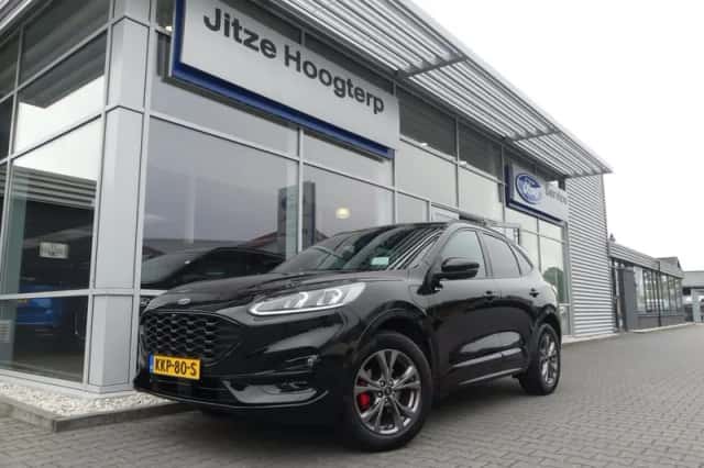 Ford Kuga (2022) thumbnail 1