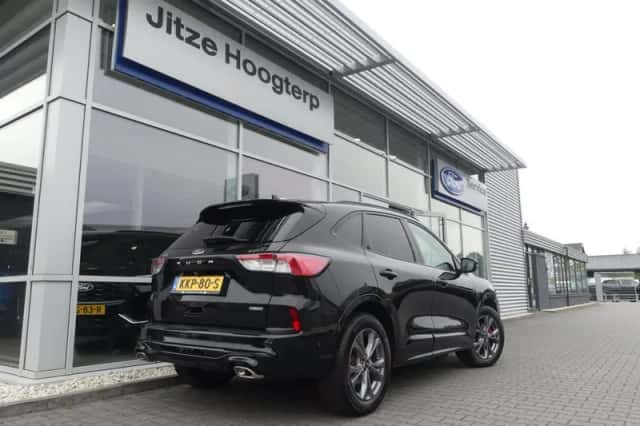 Ford Kuga (2022) thumbnail 2