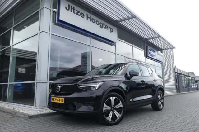 Volvo XC40 (2022) thumbnail 1