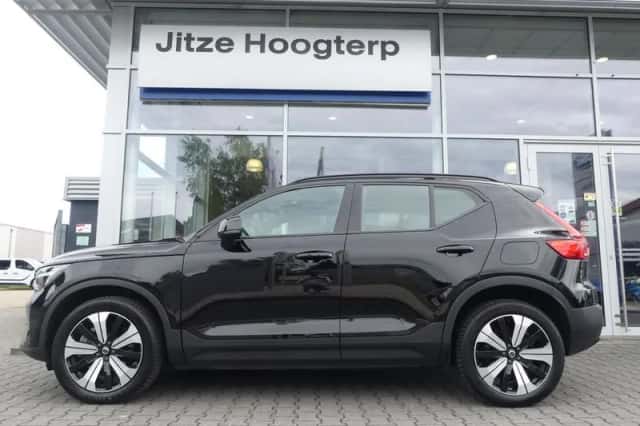 Volvo XC40 (2022) thumbnail 6