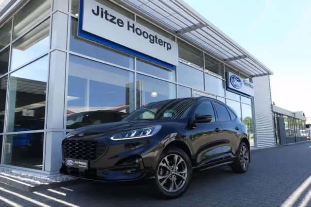 Ford Kuga (2022) thumbnail 1