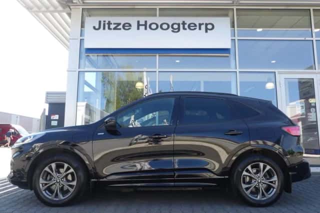 Ford Kuga (2022) thumbnail 6
