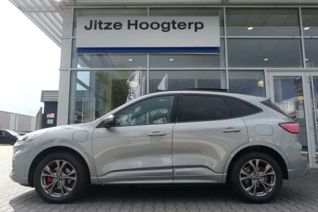 Ford Kuga (2023) thumbnail 6