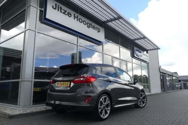 Ford Fiesta (2018) thumbnail 2