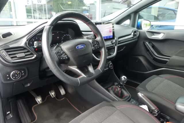 Ford Fiesta (2020) thumbnail 3