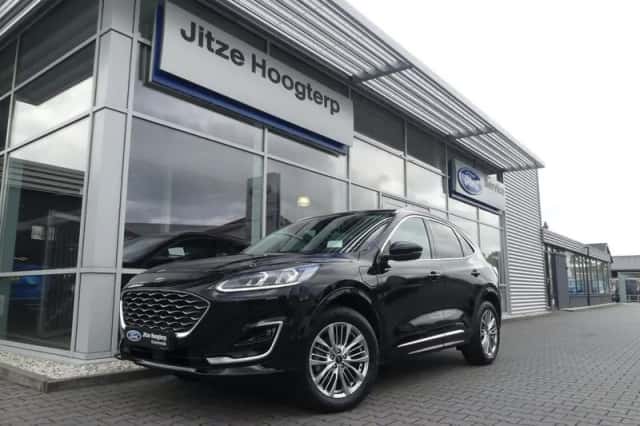 Ford Kuga (2022) thumbnail 1