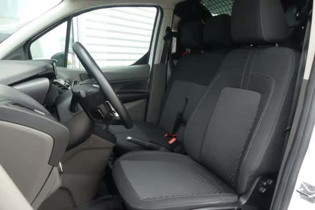 Ford Transit (2022) thumbnail 4