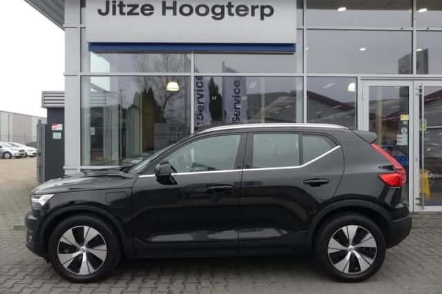 Volvo XC40 (2021) thumbnail 5