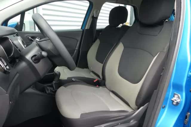 Renault Captur (2014) thumbnail 4