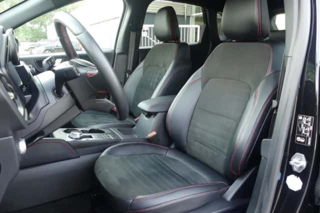 Ford Kuga (2021) thumbnail 4