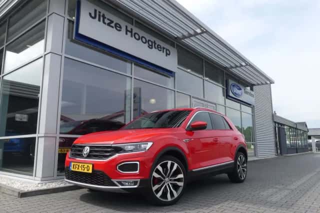 Volkswagen T-Roc (2018) thumbnail 1