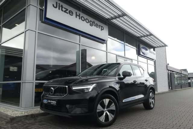 Volvo XC40 (2022) thumbnail 1