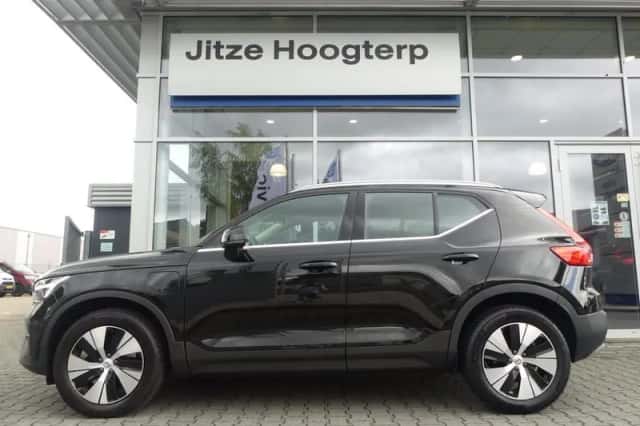 Volvo XC40 (2022) thumbnail 6