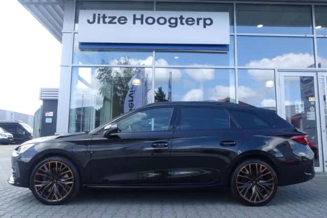 CUPRA Leon (2021) thumbnail 6