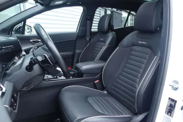 Kia Sportage (2022) thumbnail 4