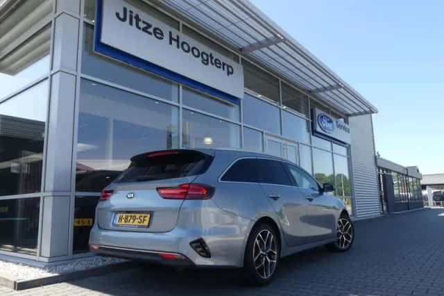 Kia Ceed (2020) thumbnail 2