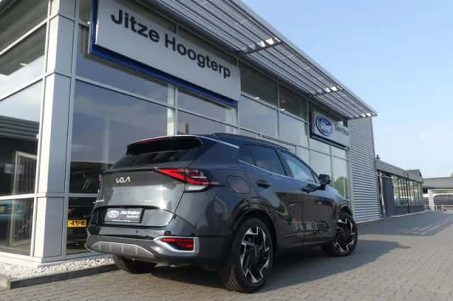 Kia Sportage (2022) thumbnail 2