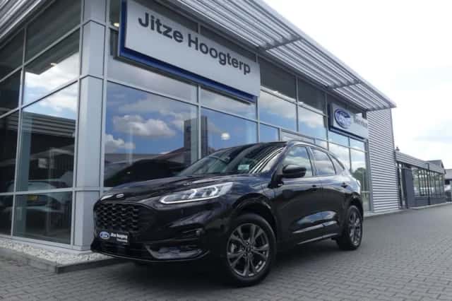 Ford Kuga (2022) thumbnail 1