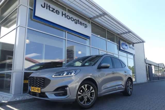 Ford Kuga (2021) thumbnail 1