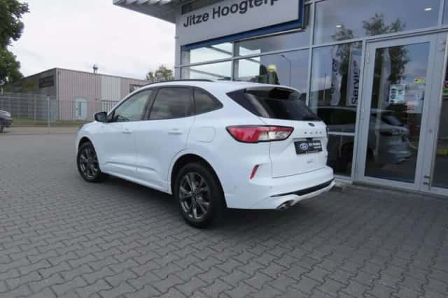 Ford Kuga (2022) thumbnail 3