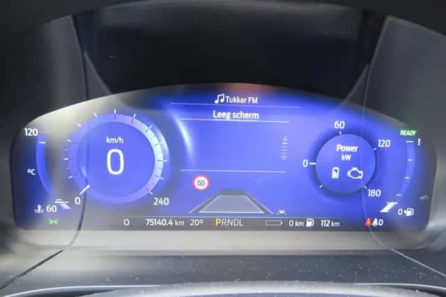 Ford Kuga (2022) thumbnail 4